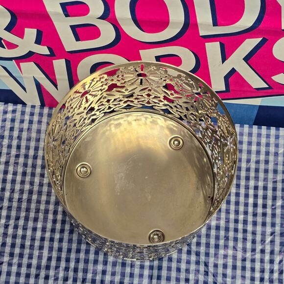 Slatkin & Co. BBW Silver Sunflower Flower Ornate Large 3 Wick Candle Holder - Picture 4 of 5